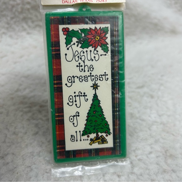 Praise Christmas Ornaments 3 plastic Jesus is the Reason 4" bag #1 - Picture 10 of 12